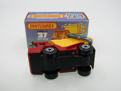 Matchbox Superfast No 37C Skip Truck DARK Red BLUE TINTED Windows