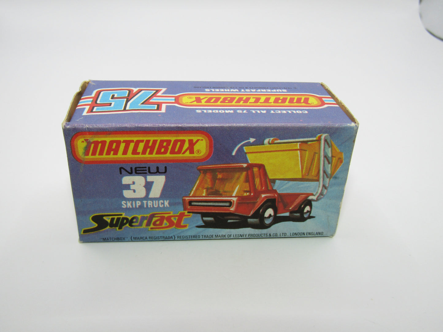 Matchbox Superfast No 37C Skip Truck DARK Red BLUE TINTED Windows