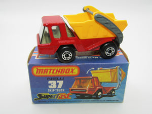 Matchbox Superfast No 37C Skip Truck SMOKE windows MET BROWN Base