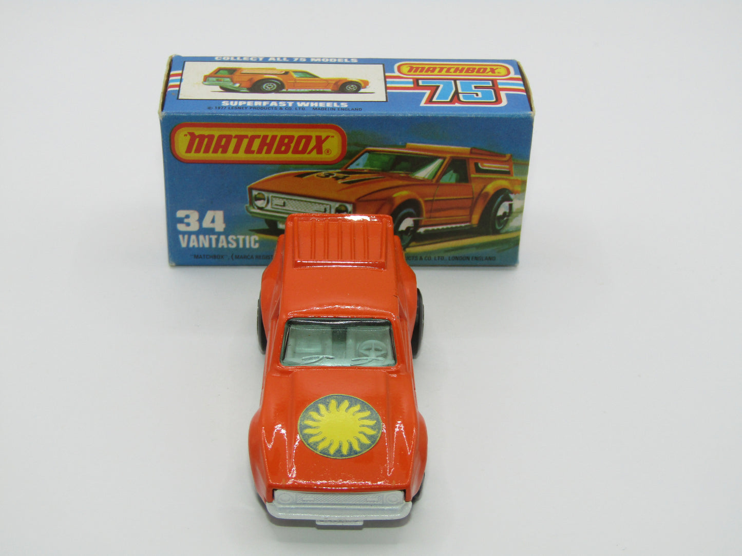 Matchbox Superfast 34B Vantastic SUN LABEL & PALE GREEN Windows