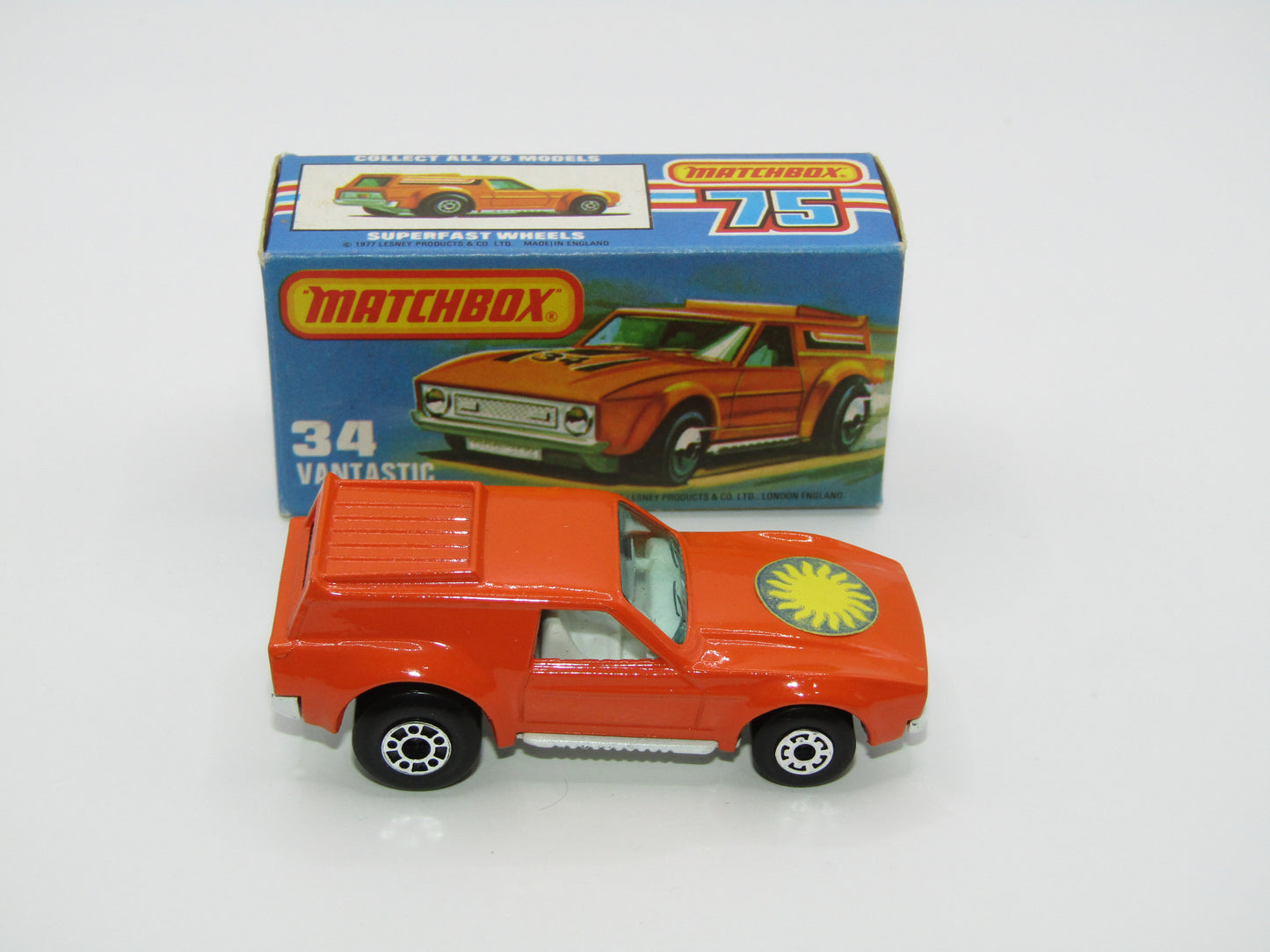 Matchbox Superfast 34B Vantastic SUN LABEL & PALE GREEN Windows