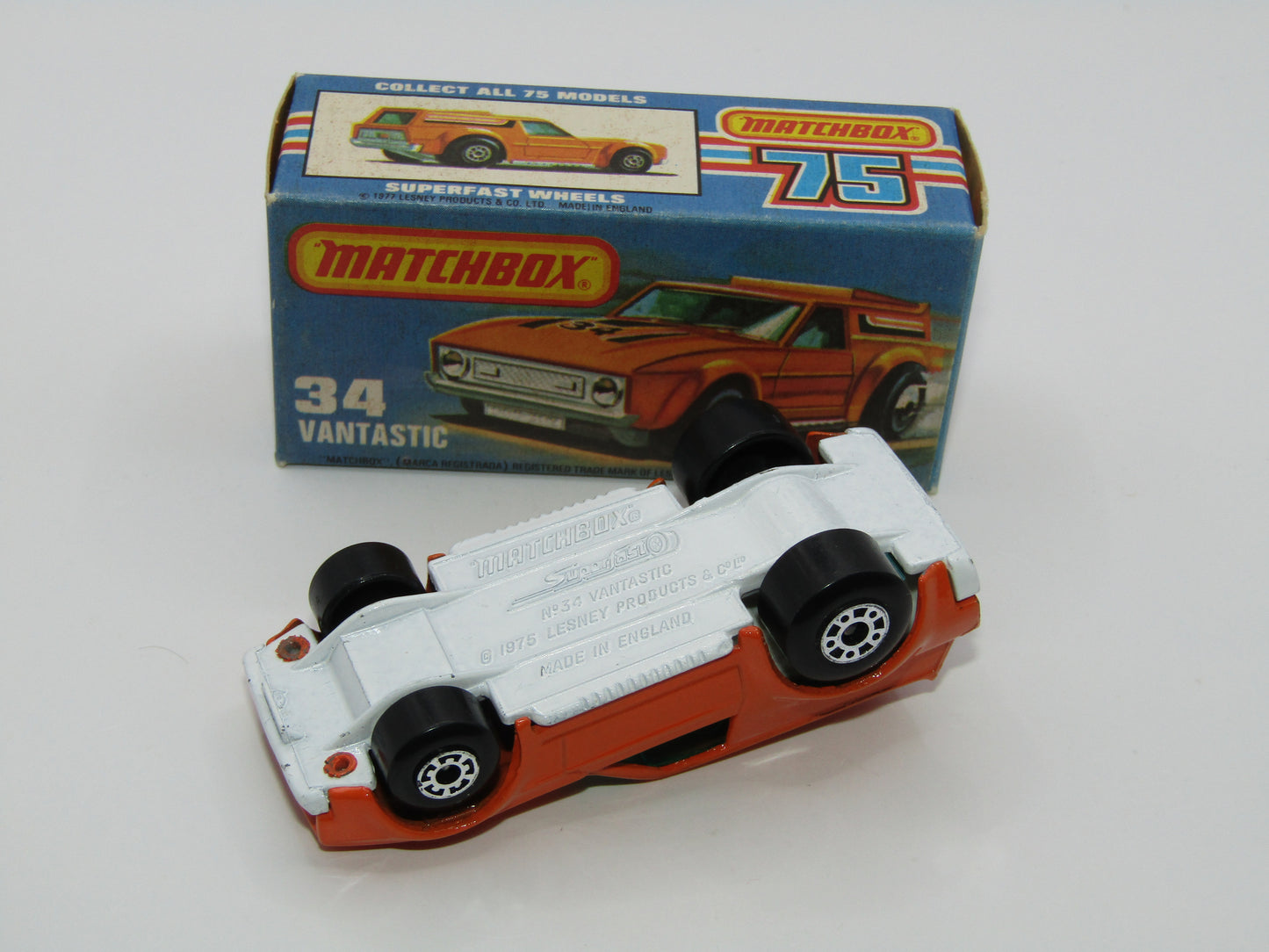 Matchbox Superfast 34B Vantastic SUN LABEL & GREEN Windows