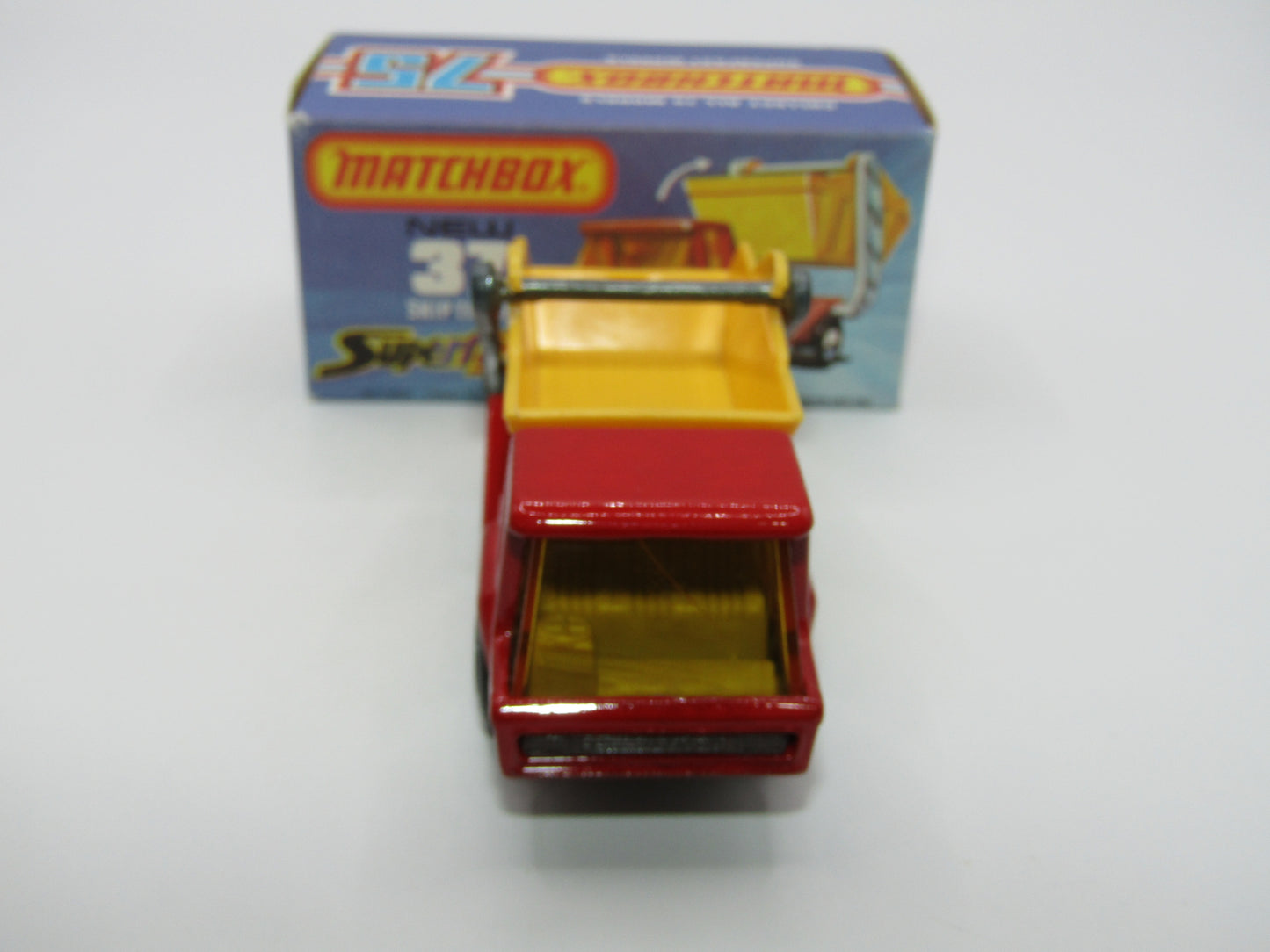 Matchbox Superfast No 37C Skip Truck AMBER Windows MET Brown Base