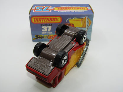 Matchbox Superfast No 37C Skip Truck AMBER Windows MET Brown Base