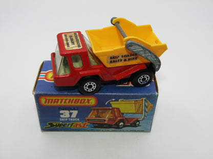 Matchbox Superfast No 37C Skip Truck Promotional "Richardsons Oldbury"
