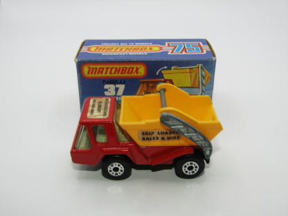 Matchbox Superfast No 37C Skip Truck Promotional "Richardsons Oldbury"