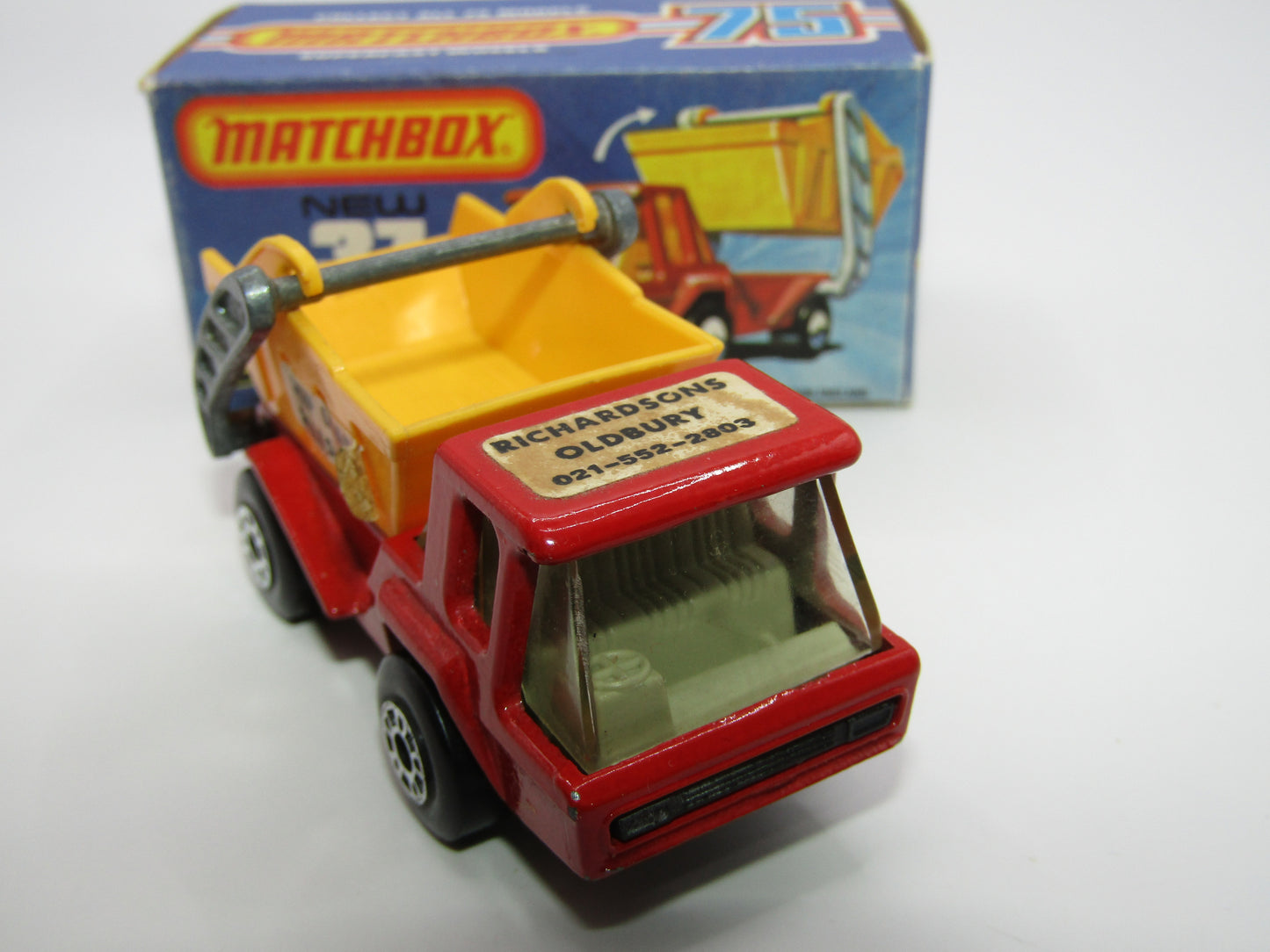 Matchbox Superfast No 37C Skip Truck Promotional "Richardsons Oldbury"