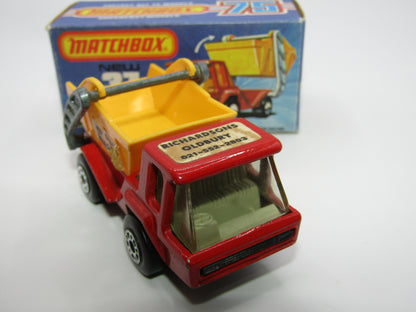 Matchbox Superfast No 37C Skip Truck Promotional "Richardsons Oldbury"