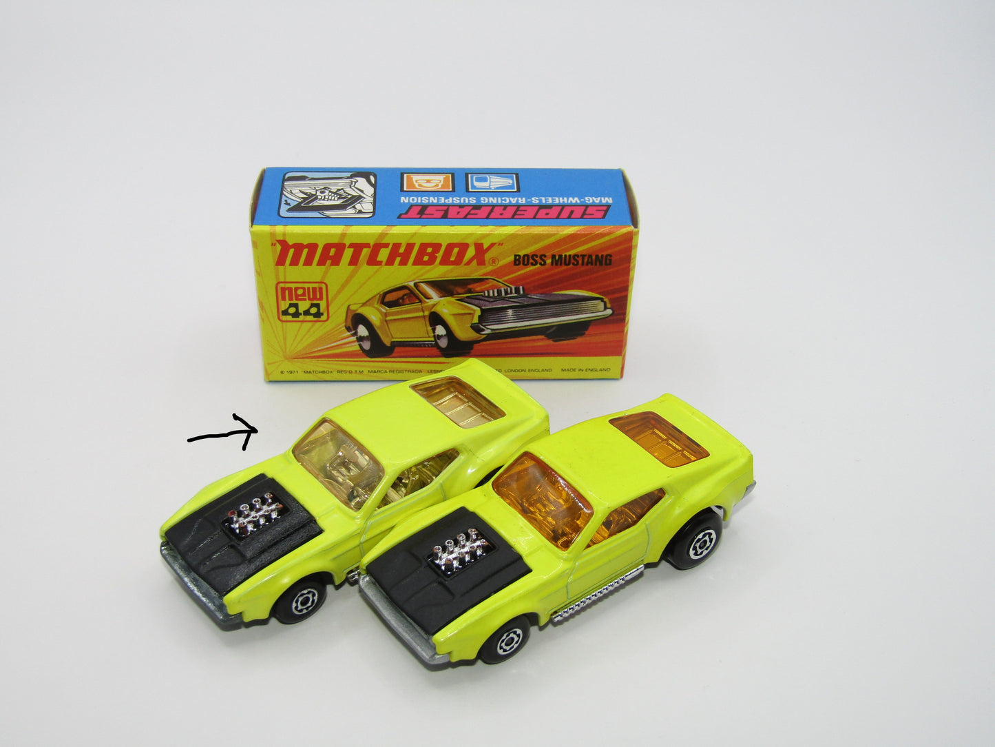 Matchbox Superfast 44B Boss Mustang LIGHT LEMON & LIGHT Amber Windows