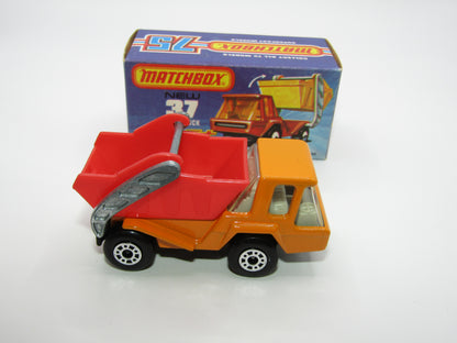 Matchbox Superfast No 37C Skip Truck ORANGE Red Skip, Black Base