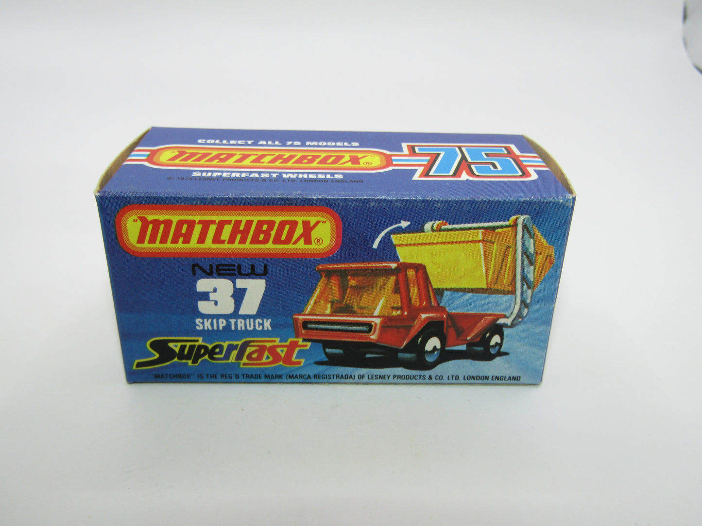 Matchbox Superfast No 37C Skip Truck Red AMBER Windows Grey Interior
