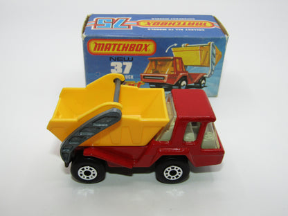 Matchbox Superfast No 37C Skip Truck Red METALLIC BROWN Base