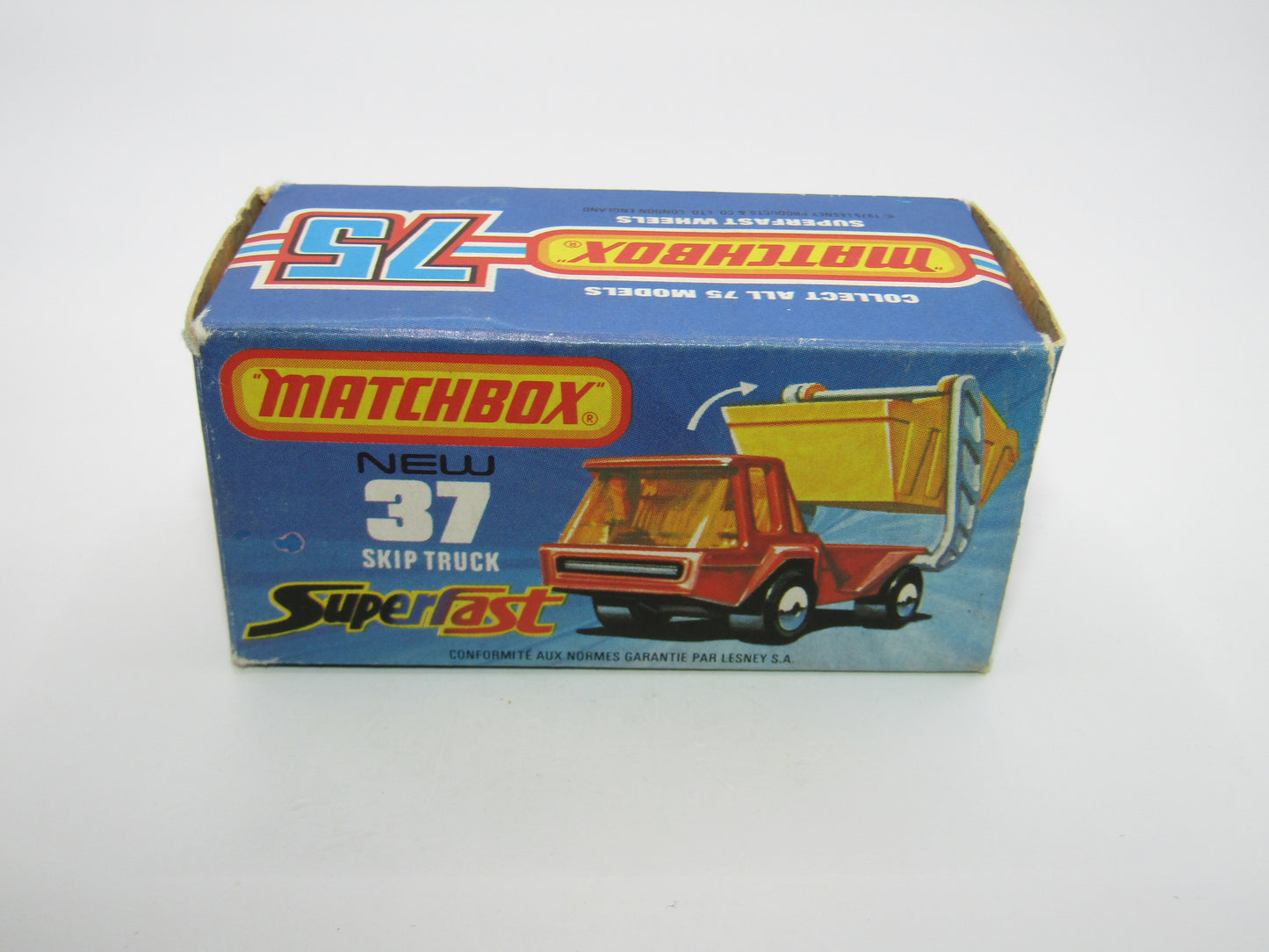 Matchbox Superfast No 37C Skip Truck Red METALLIC BROWN Base