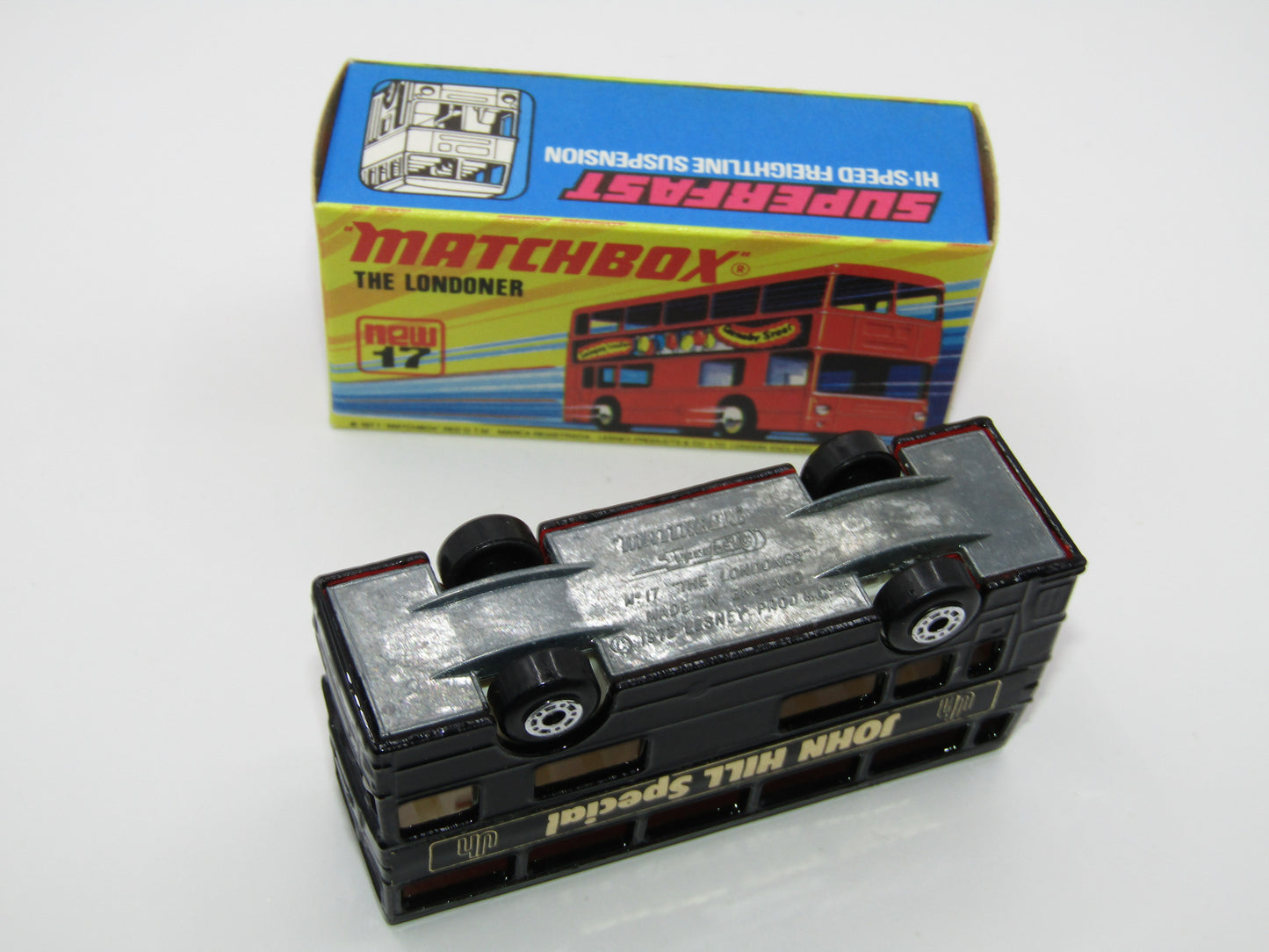 Matchbox Superfast No 17B The Londoner Code 3 John Hills Special Black
