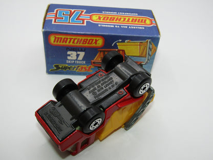 Matchbox Superfast No 37C Skip Truck Red GREY Base
