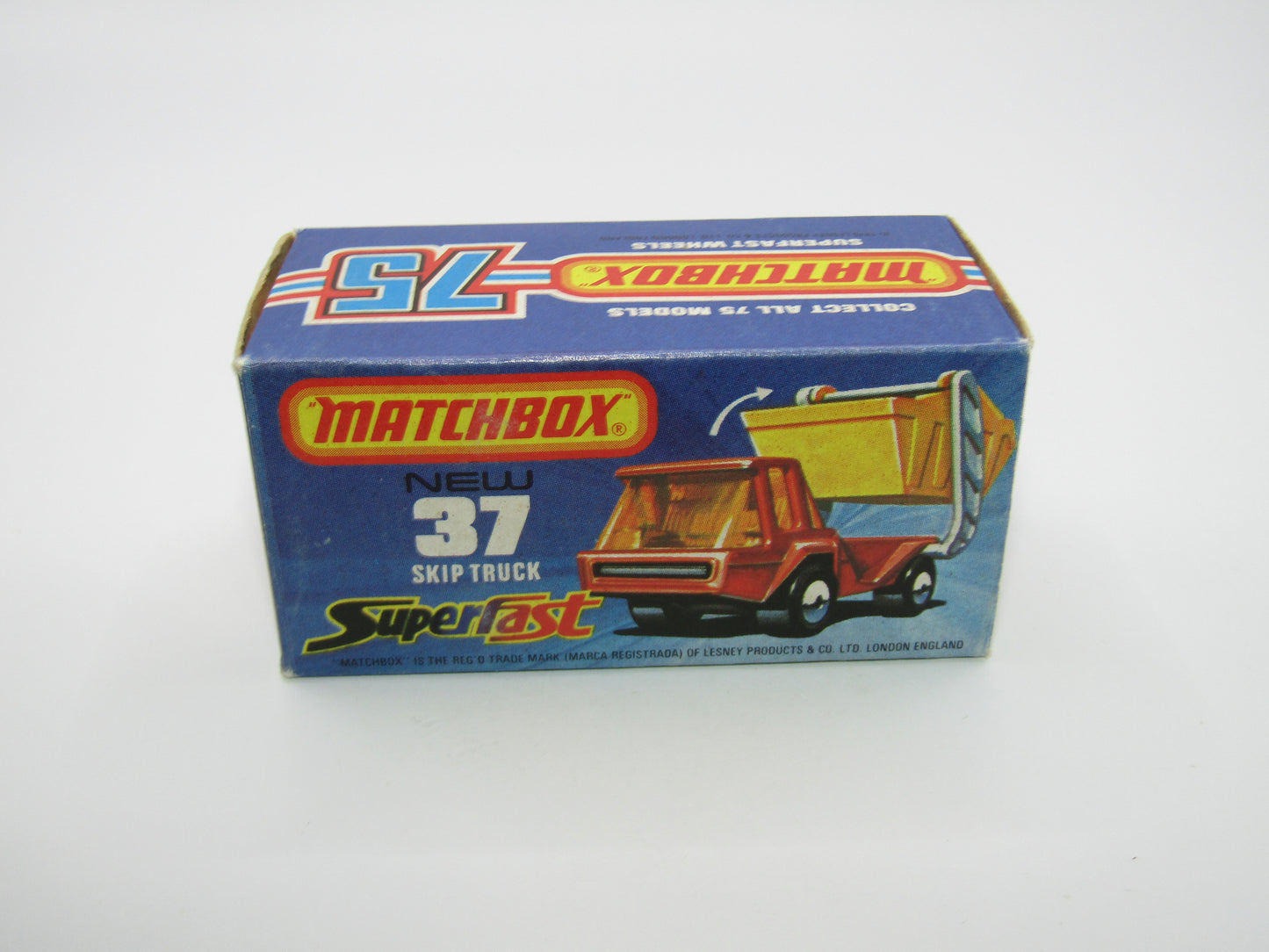 Matchbox Superfast No 37C Skip Truck Red GREY Base