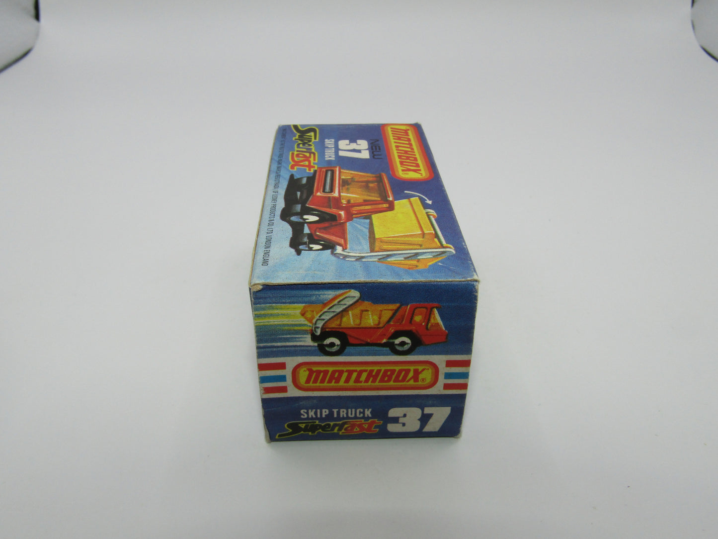 Matchbox Superfast No 37C Skip Truck Red GREY Base