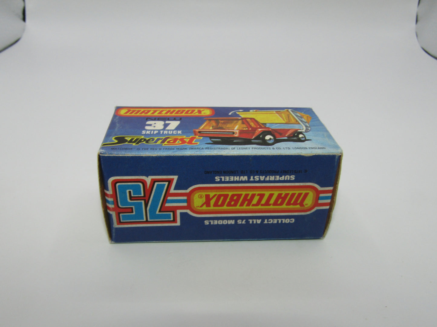 Matchbox Superfast No 37C Skip Truck Red GREY Base