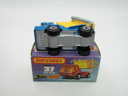 Matchbox Superfast No 37C Skip Truck Metallic Blue Silver Base