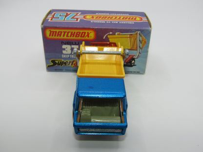 Matchbox Superfast No 37C Skip Truck Metallic Blue Silver Base