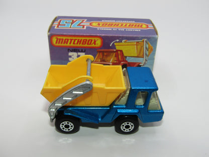 Matchbox Superfast No 37C Skip Truck Metallic Blue Silver Base