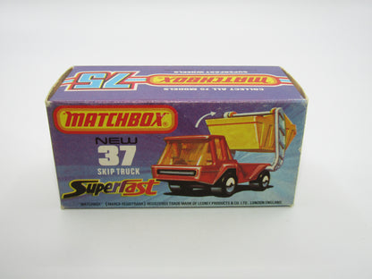 Matchbox Superfast No 37C Skip Truck Metallic Blue Silver Base
