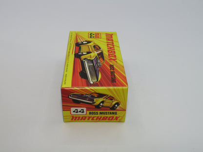 Matchbox Superfast 44B Boss Mustang Dark Green Dark Amber Windows