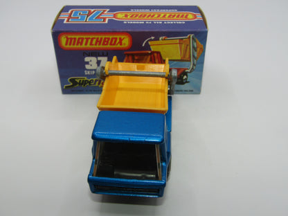 Matchbox Superfast No 37C Skip Truck Met Blue BLACK Interior BLUE-GREY Base