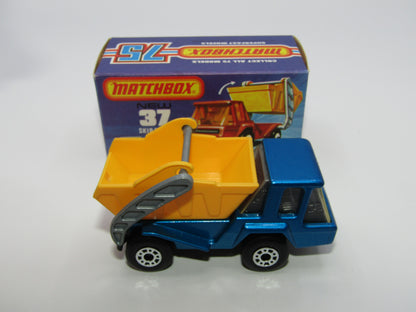 Matchbox Superfast No 37C Skip Truck Met Blue BLACK Interior BLUE-GREY Base