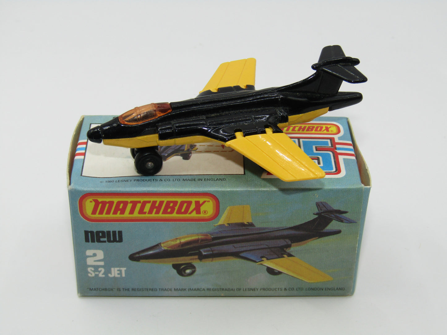 Matchbox Superfast 2D S2 Jet Black & Yellow Dark Amber Windows