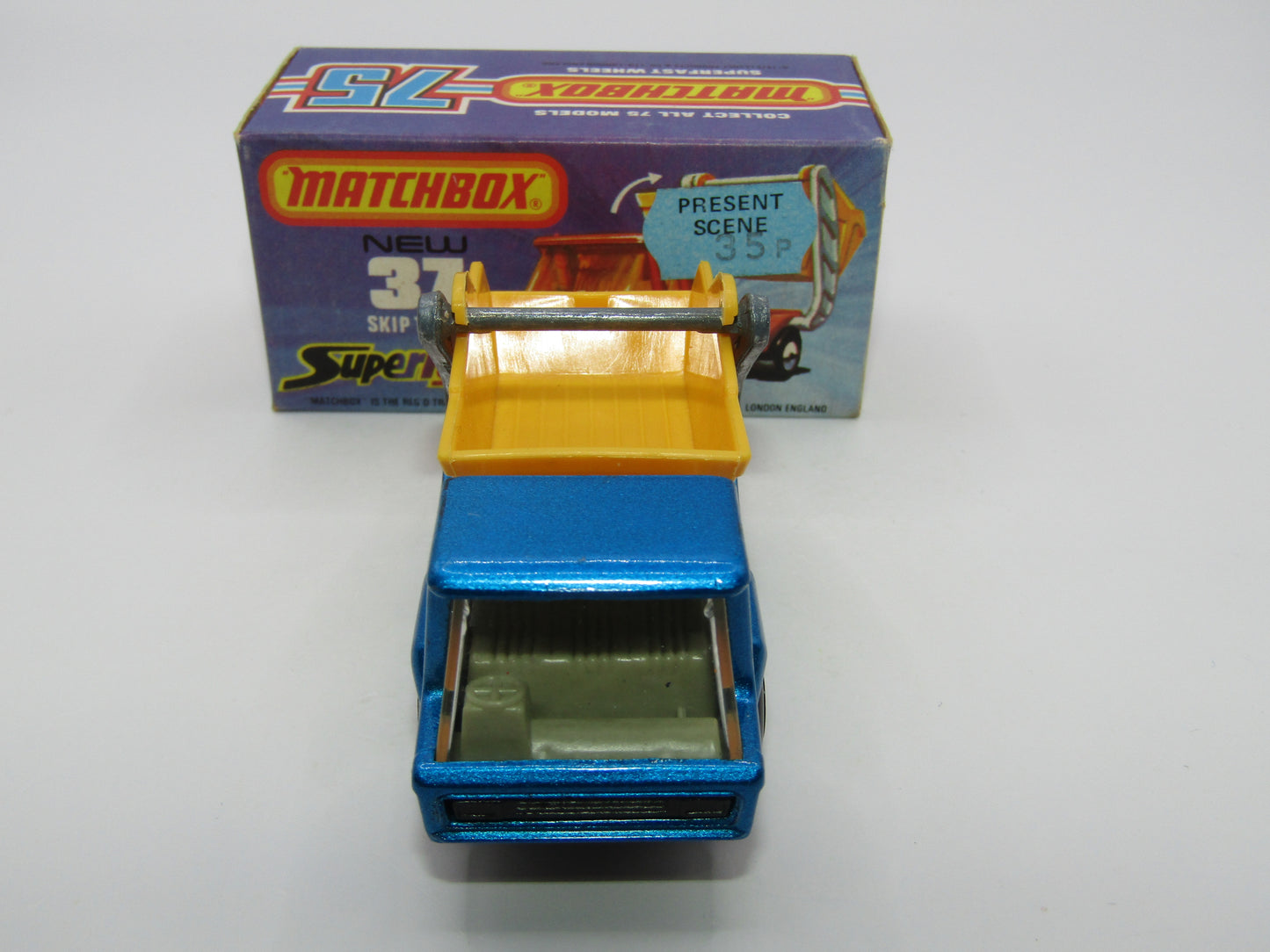 Matchbox Superfast No 37C Skip Truck Metallic Blue GREY Base