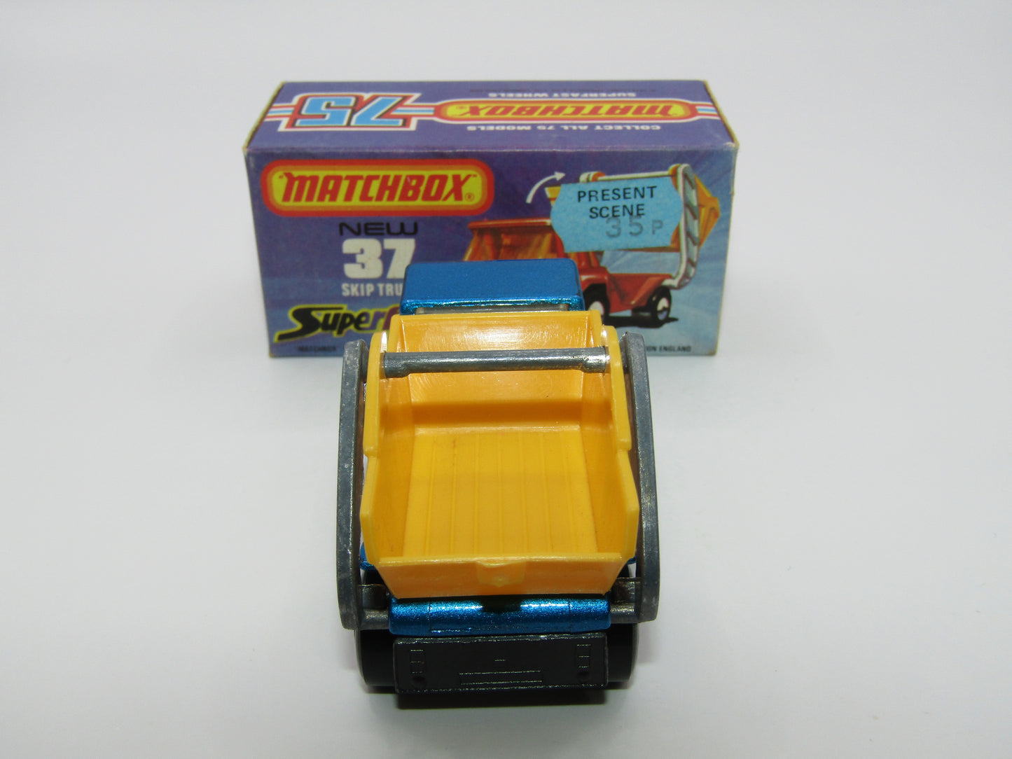 Matchbox Superfast No 37C Skip Truck Metallic Blue GREY Base