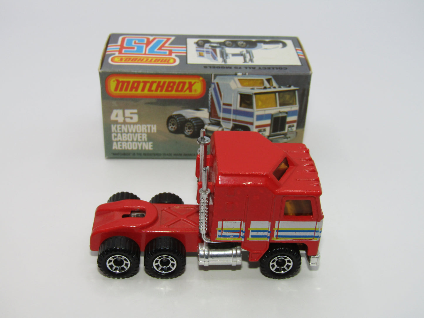 Matchbox Superfast 45C Kenworth Truck Red, White, Blue, Yellow Stripes