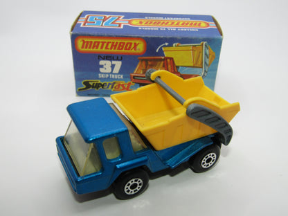 Matchbox Superfast No 37C Skip Truck Metallic Blue GLOSS BLACK Base