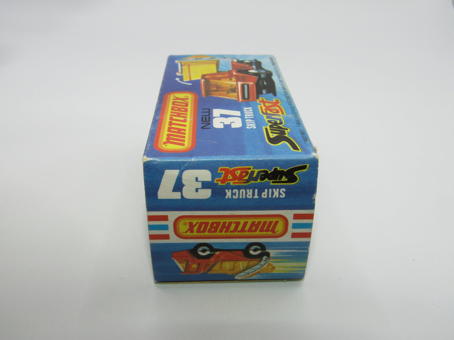 Matchbox Superfast No 37C Skip Truck Metallic Blue GLOSS BLACK Base