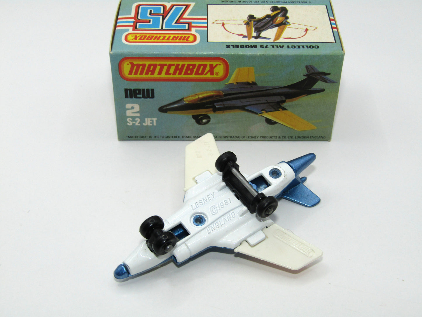 Matchbox Superfast 2D S2 Jet Metallic Blue & White Viper Tampo