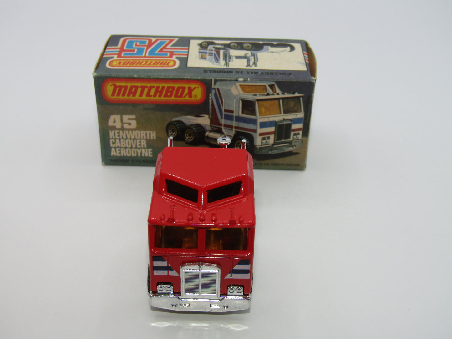 Matchbox Superfast 45C Kenworth Truck Red, White, Blue, Yellow Stripes