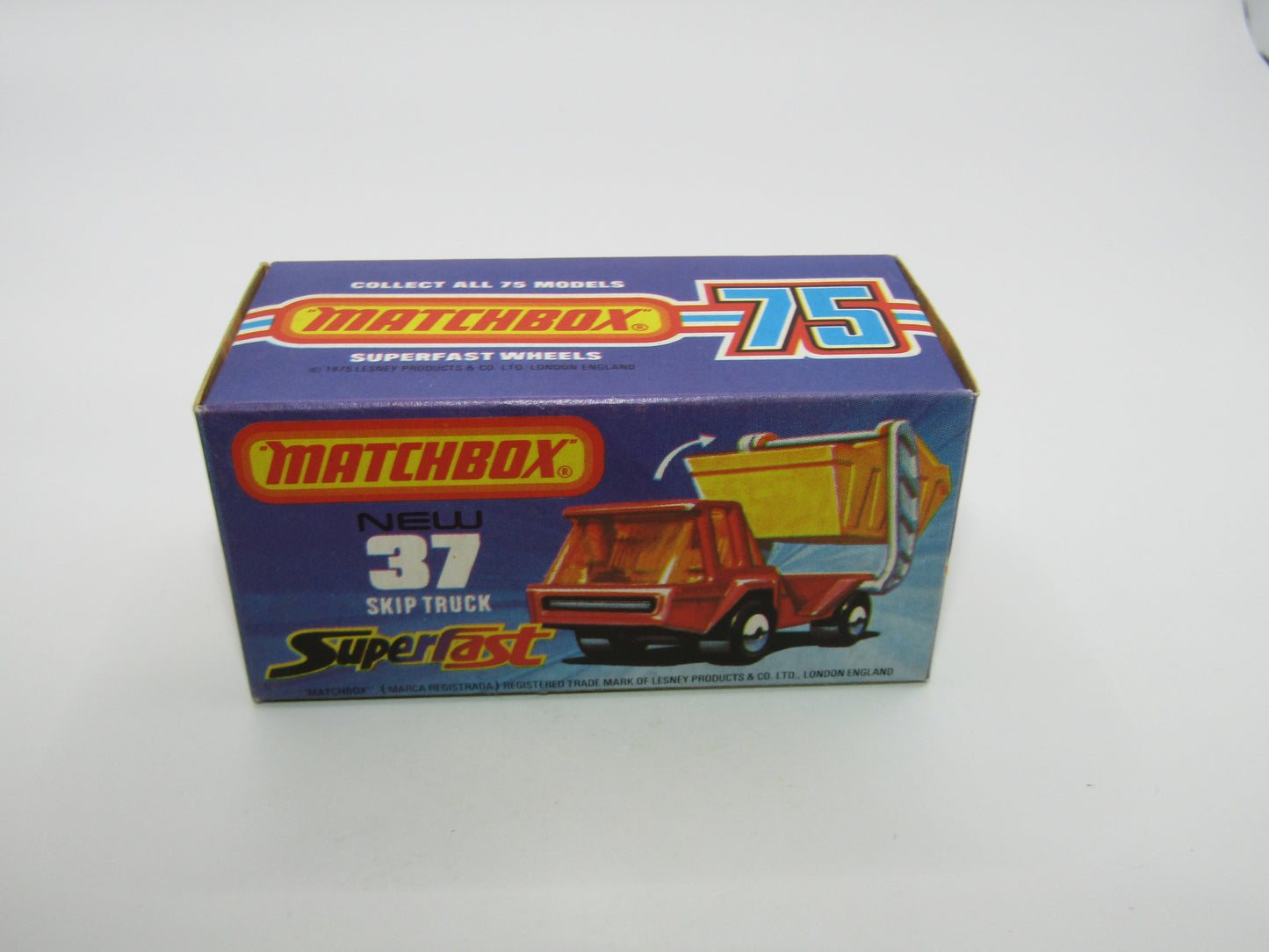 Matchbox Superfast No 37C Skip Truck Metallic Blue FLAT BLACK Base