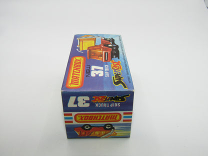 Matchbox Superfast No 37C Skip Truck Metallic Blue FLAT BLACK Base