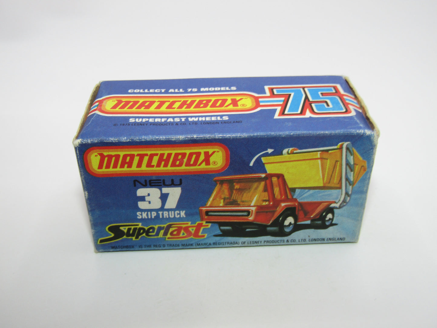 Matchbox Superfast No 37C Skip Truck Metallic Blue Satin Black Base