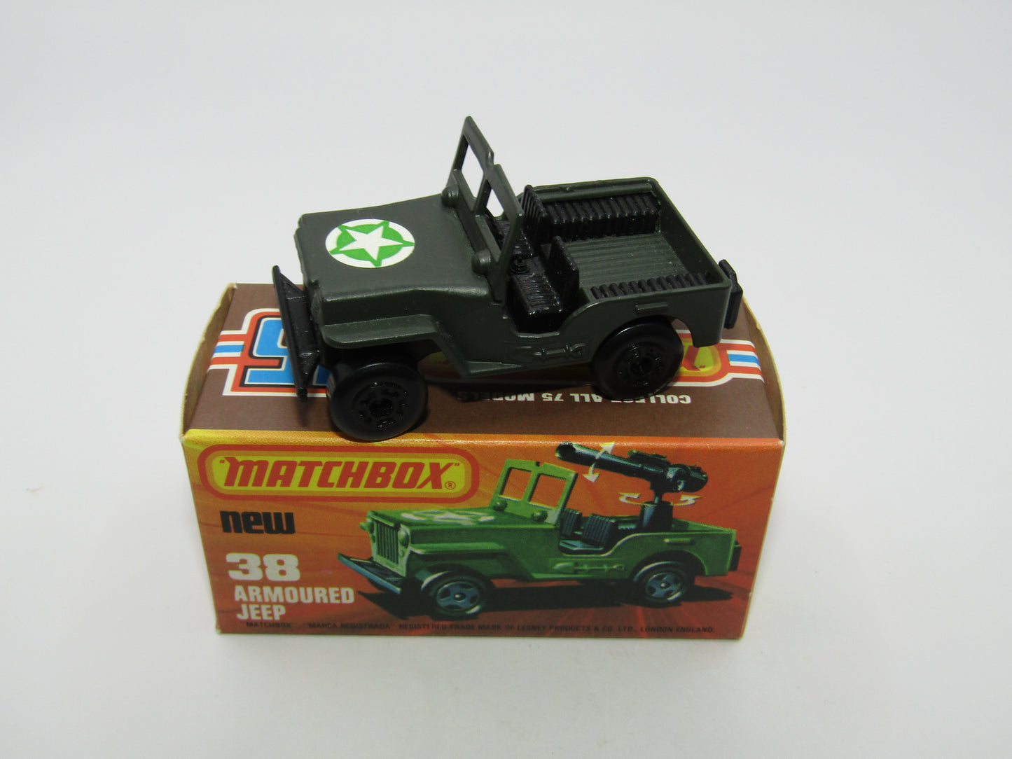 Matchbox Superfast No 38C Armoured Jeep OLIVE DRAB Star no 38 Jeep Base