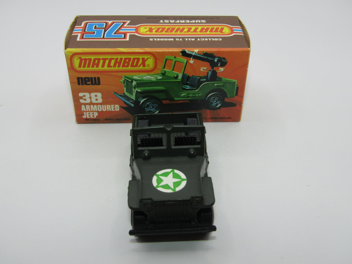 Matchbox Superfast No 38C Armoured Jeep OLIVE DRAB Star no 38 Jeep Base