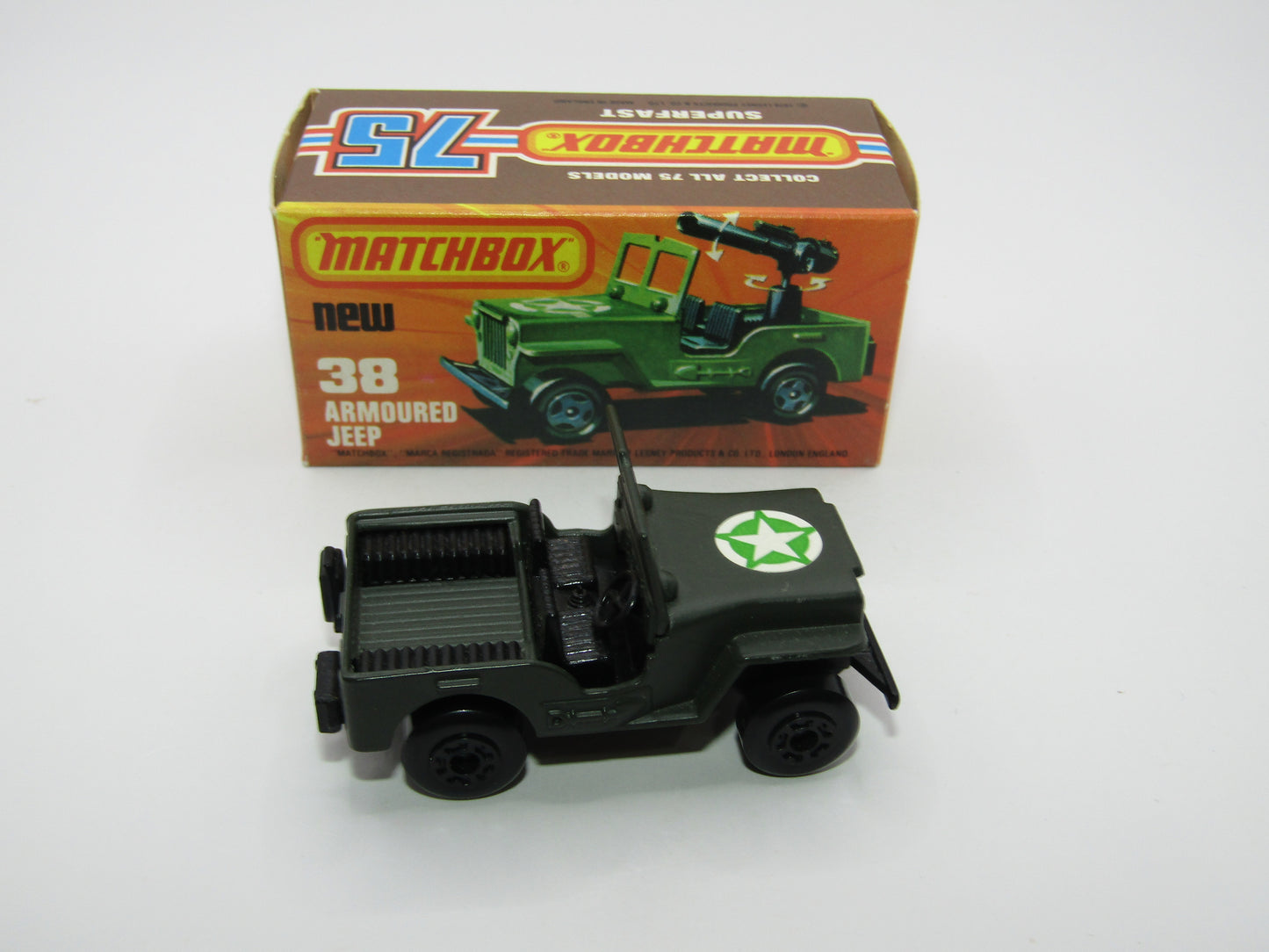 Matchbox Superfast No 38C Armoured Jeep OLIVE DRAB Star no 38 Jeep Base