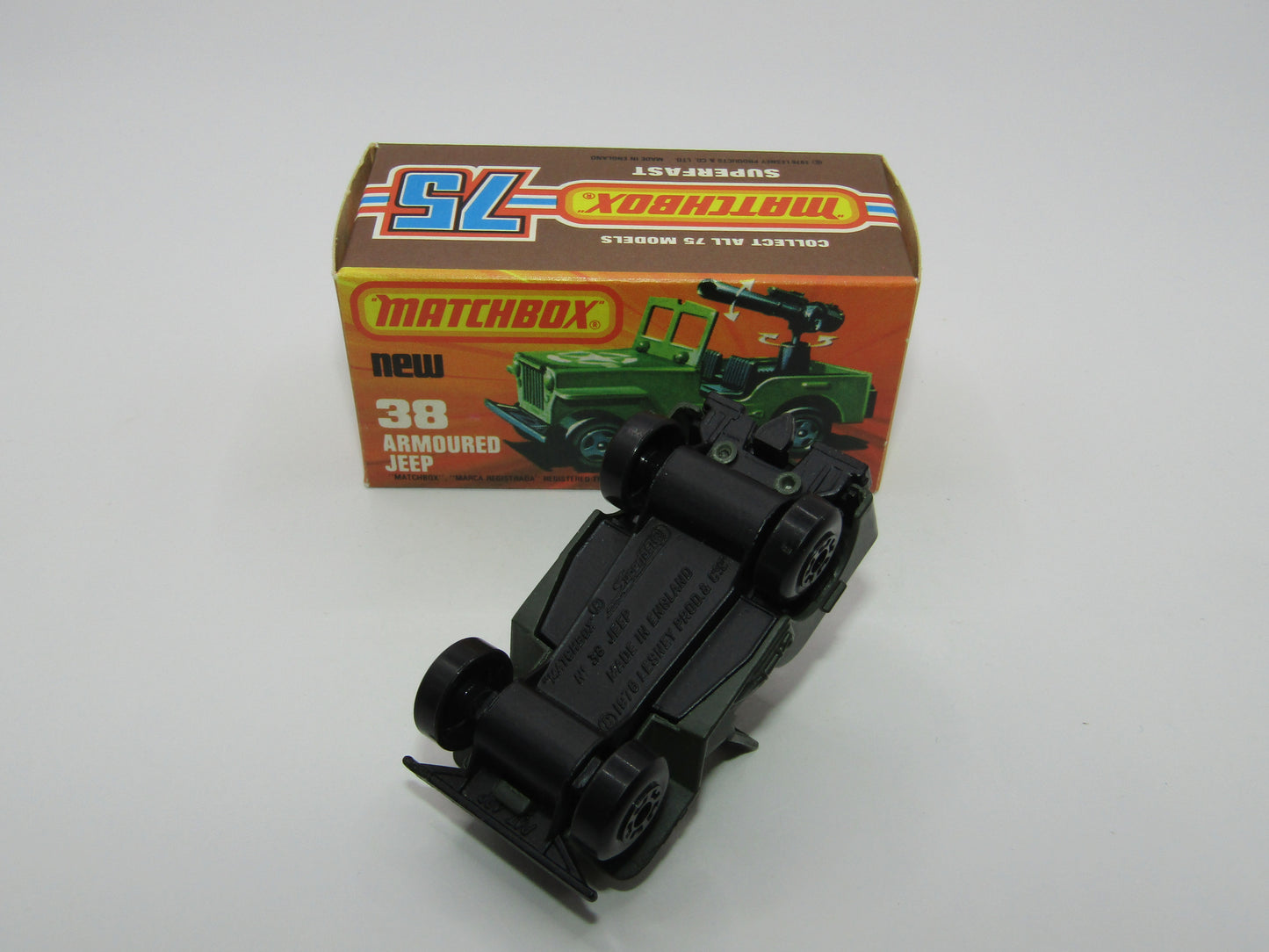 Matchbox Superfast No 38C Armoured Jeep OLIVE DRAB Star no 38 Jeep Base