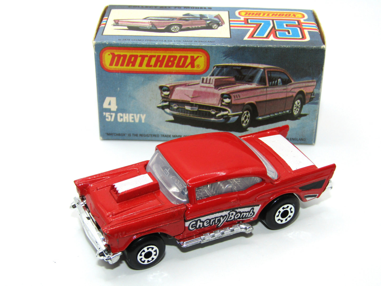 Matchbox Superfast 4D '57  Red Silver Base Cherry Bomb Tampo