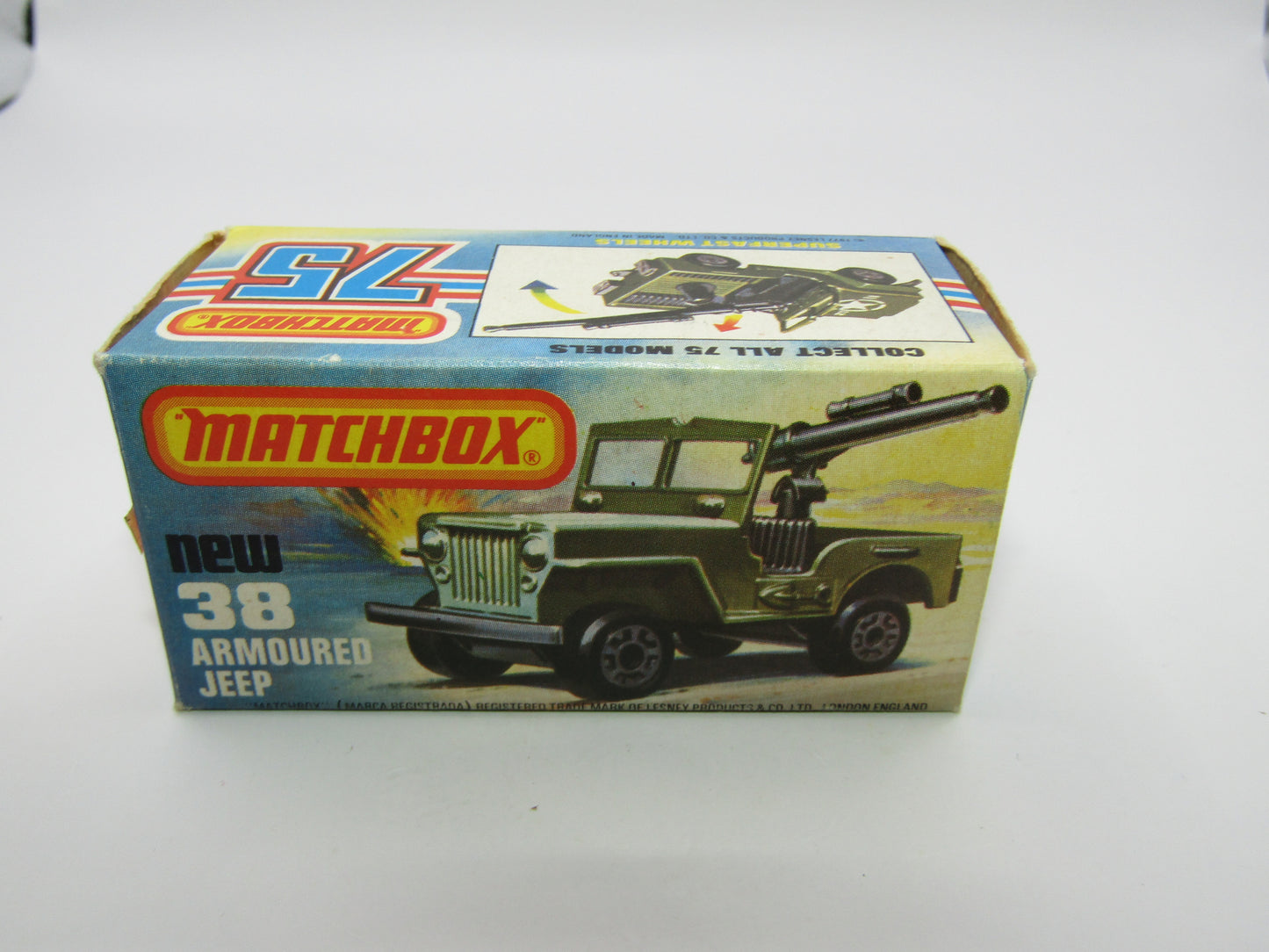 Matchbox Superfast No 38C Armoured Jeep CHROME WHEELS GREY No 5 Base
