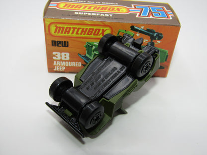 Matchbox Superfast No 38C Armoured Jeep Bright Green Star GLOSS Black Base