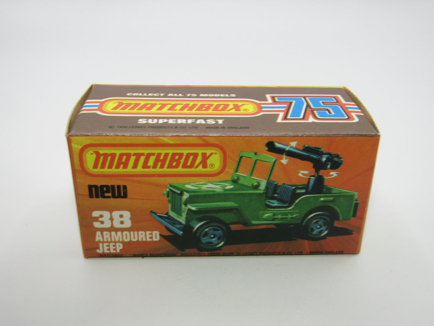 Matchbox Superfast No 38C Armoured Jeep Bright Green Star GLOSS Black Base