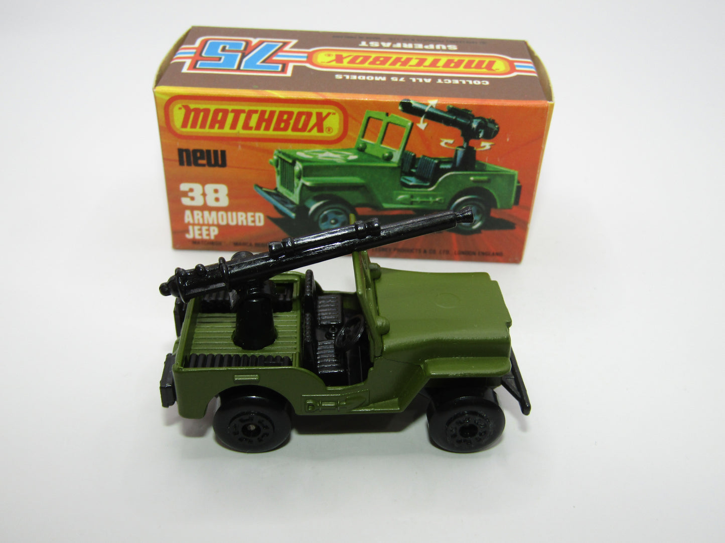 Matchbox Superfast No 38C Armoured Jeep NO Label Glossy GREY no 5 Base