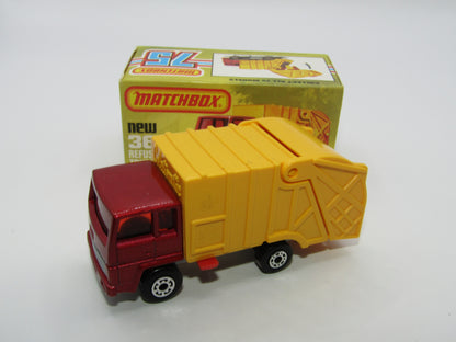 Matchbox Superfast No 36D Refuse Truck DOT-DASH Rear Wheels